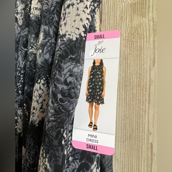 🎉 HOST PICK🎉 NWT Joie Sleveless Mini Dress Baltic Print  size Small - Picture 2 of 5